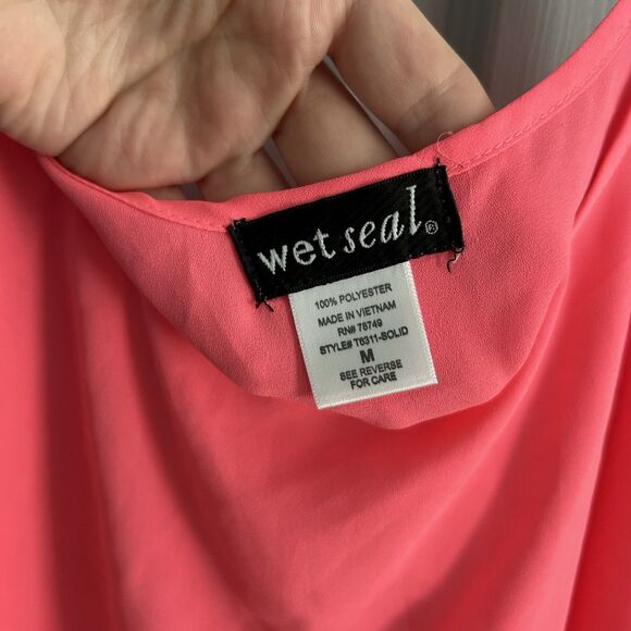 Wet Seal Pink Chiffon Cropped Tank Top Medium Rave Neon Flowy Adjustable Strap - Picture 3 of 9
